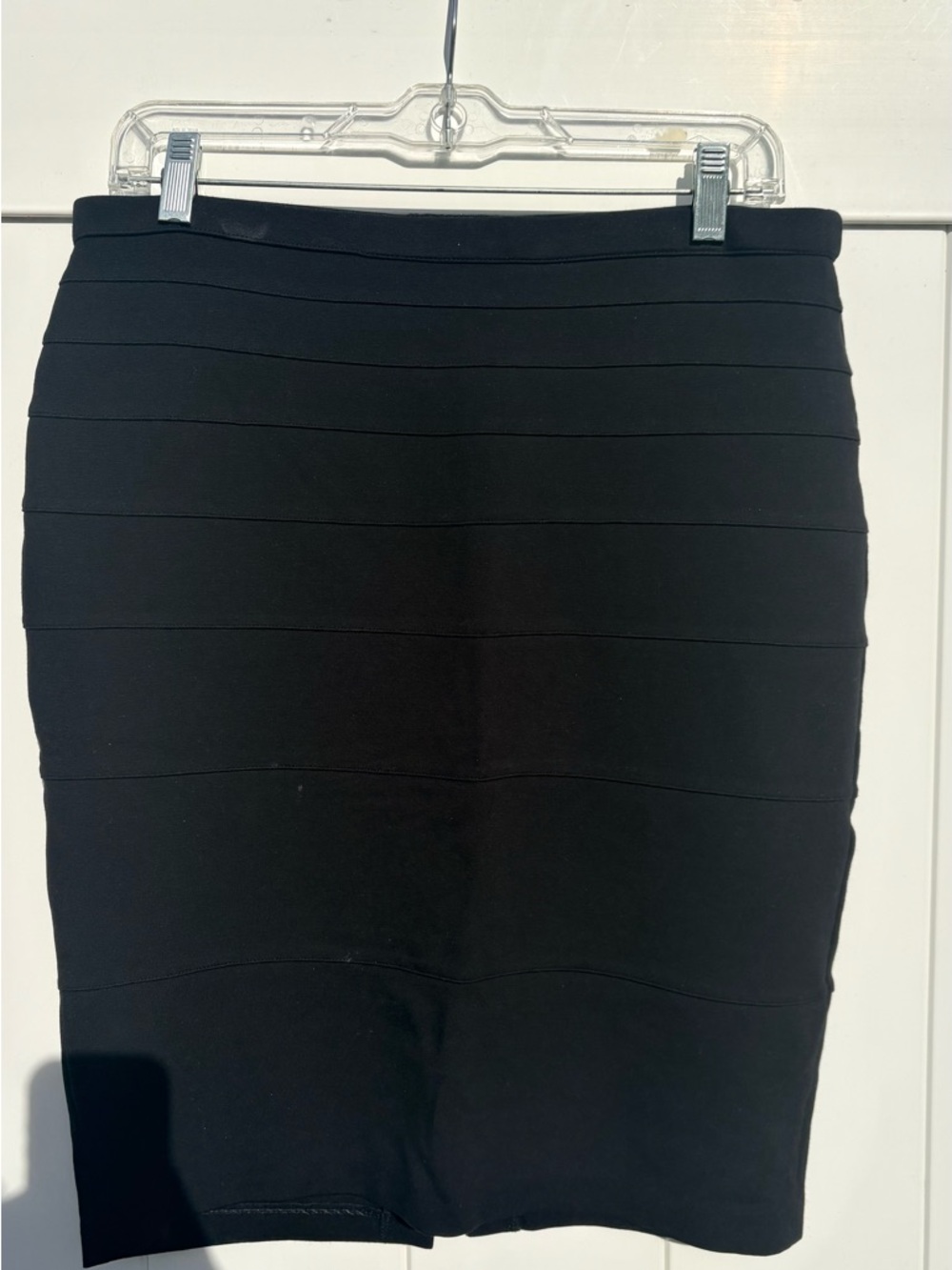 Thalian black bandage skirt w/back slit- size 8
